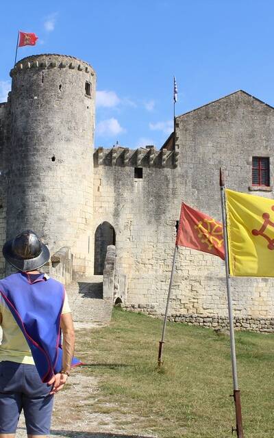 Château Fort de Saint-Jean d'Angle - ©P.Migaud / FDHPA17