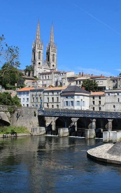 Niort et la Sèvre Niortaise - ©Shutterstock