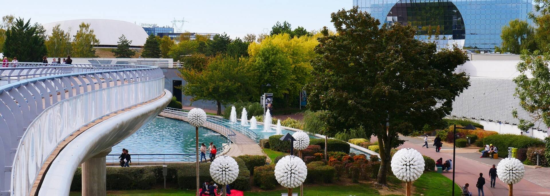 Extérieur du parc du Futuroscope - ©FDHPA17 / P.Migaud