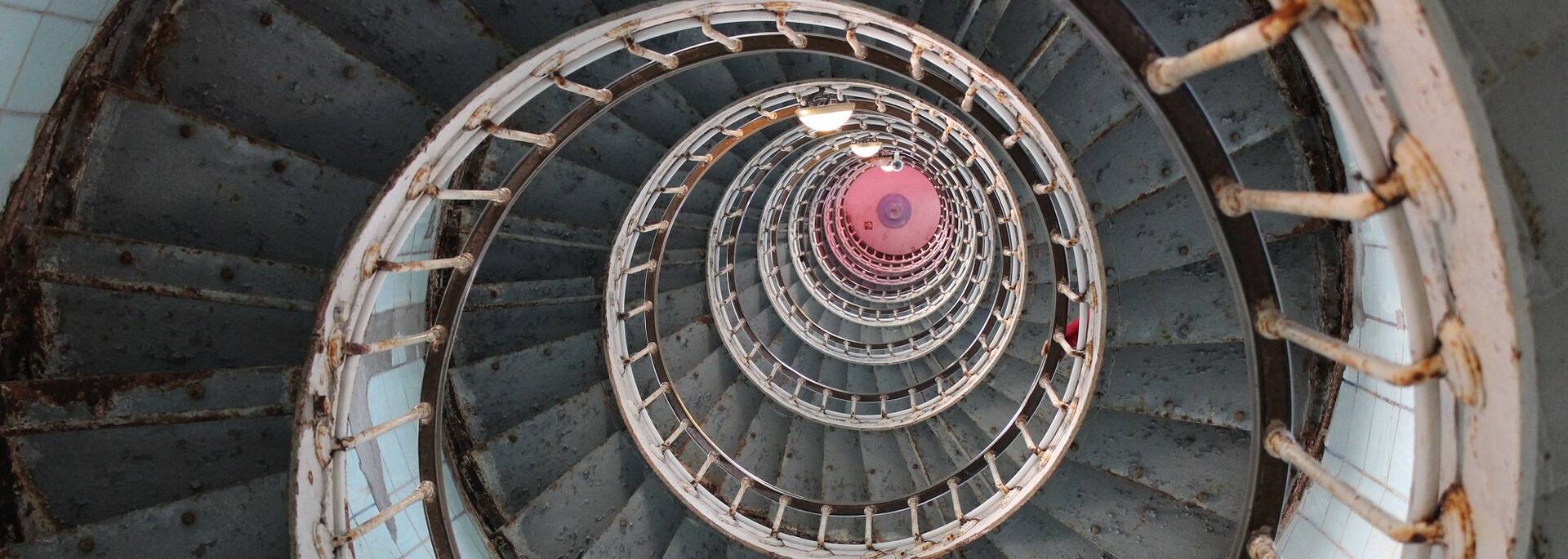 L'escalier du phare de la Coubre - ©P.Migaud / FDHPA 17