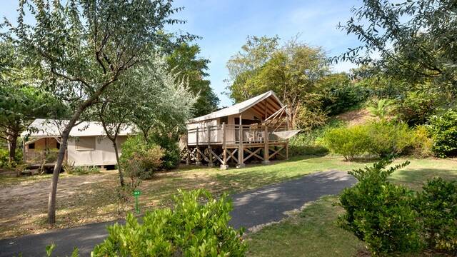 Hébergements insolites dans un camping - ©Camping Port Punay