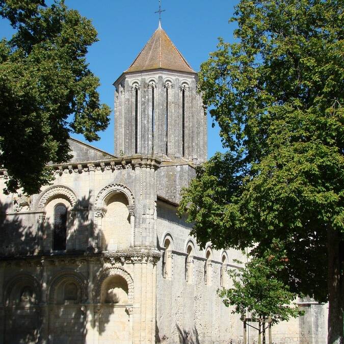 L'église Notre-Dame de Surgères - ©C.Triballier / Charentes Tourisme