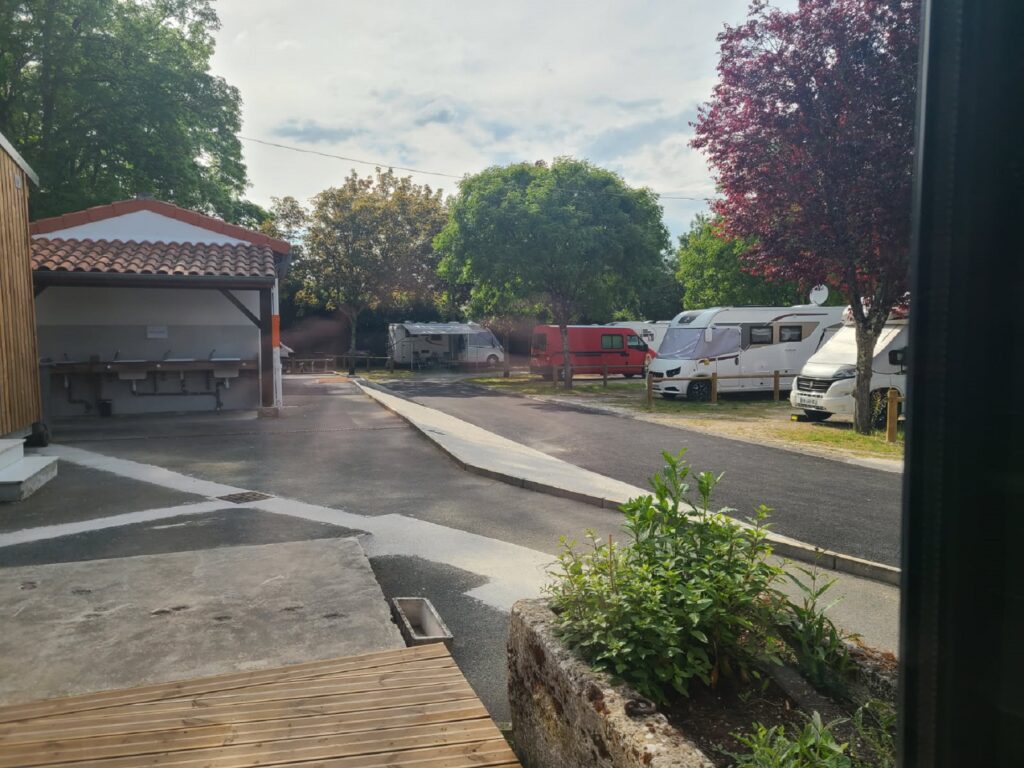 36163215.jpg