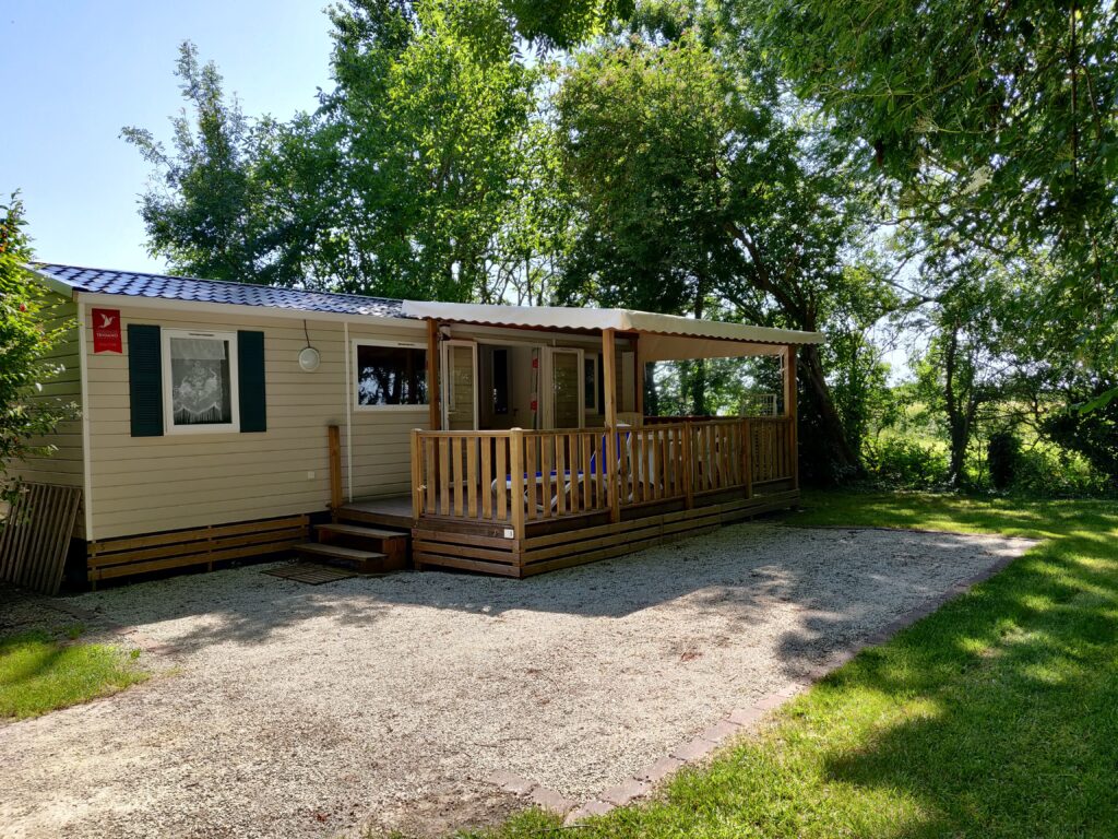 Camping Fleurs des Champs